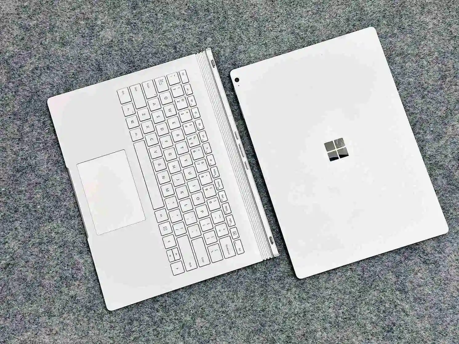 SURFACE BOOK I5 6TH 8/256 14'' (DETACHABLE) – Image 2