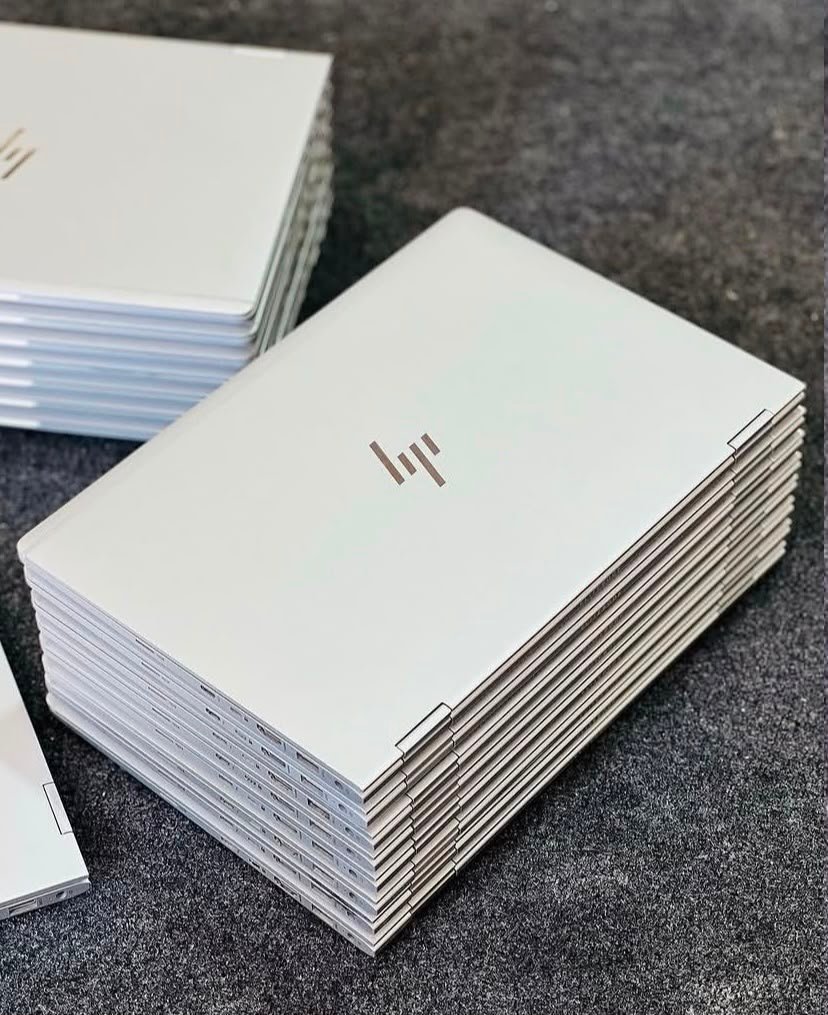 HP X360 1030 G2 I5 7TH 8/256 113' TACTILE – Image 3